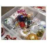 Christmas Decor, Decorations & Ornaments