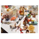 Christmas Decor, Decorations & Ornaments