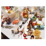 Christmas Decor, Decorations & Ornaments