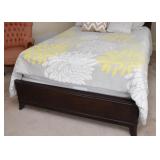 Contemporary Dark Wood Full Size Bed (Headboard & Footboard)