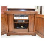 Vintage Country Style Stereo Cabinet (with receiver, turntable & 8 track player)