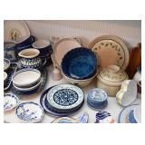 Pottery / Dishware (including Polish pottery)