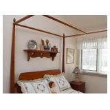 Beautiful 4 Poster Canopy Bed (Full Size)