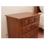 Small Chest of Drawers / Nightstand (Ethan Allen)