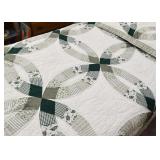 Wedding Ring Quilt (Green & White)