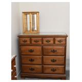 Chest of Drawers / Dresser