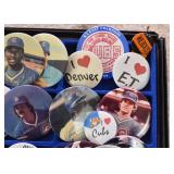 Vintage Sports Buttons / Pins (Chicago Cubs)