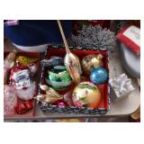 Christmas Ornaments & Decor