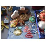 Christmas Ornaments & Decor