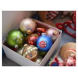 Christmas Ornaments & Decor