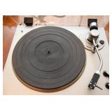 JVC Auto-Return Turntable