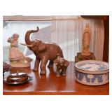 Vintage Figurines & Decorative Objects 