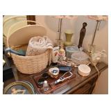 Vanity Items, Decorative Objects