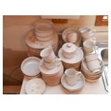 Mikasa Dinnerware Set (Country Classics Pattern)