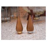 Salt & Pepper Shakers Salt & Pepper Shakers