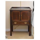 Pair of Traditional Nightstands / End Tables (Drexel)