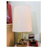 Adorable Vintage Table Lamp with Pottery Figures