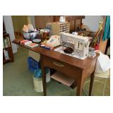 Singer Sewing Machine with Storage / Work Table