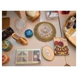 Compacts, Trinket Boxes, Vanity Items