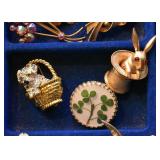 Costume Jewelry (Brooches)