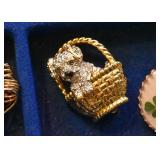 Costume Jewelry (Brooches)