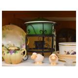 Fondue Pot, Salt & Pepper Shakers