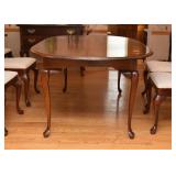 Traditional Queen Anne Style Dining Table & 6 Chairs (with extra leaves)
