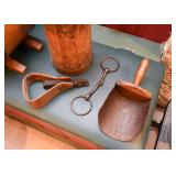 Primitives / Antiques