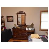 Traditional Lowboy Chest of Drawers / Dresser