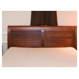 Beautiful Queen Size Sleigh Bed