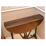 Antique / Vintage Gate Leg Drop Leaf Table