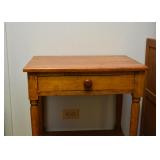 Antique / Vintage End Table with Drawer