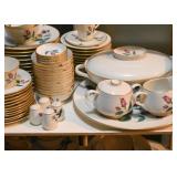 Vintage China Set / Dinnerware