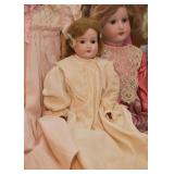 Antique / Vintage Bisque, Porcelain & Composition Dolls