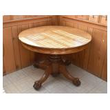 Round Oak Claw / Paw Foot Dining Table