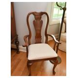 Queen Anne Style Dining Table and Chairs (set of 7 chairs--6 Side Chairs & 1 Captain
