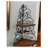 Corner Shelf / Etegere