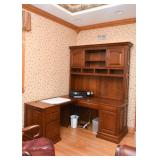 Corner Office Desk with Hutch