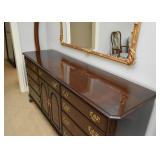 Ethan Allen Lowboy Chest of Drawers / Dresser
