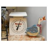 Hanson Kitchen Scale, Wooden Duck Decor