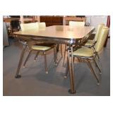 Vintage Formica Kitchen Table (has one leaf)