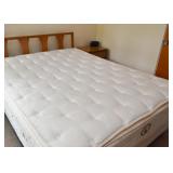 Full Size Mattress & Box Spring (Stearns & Foster)