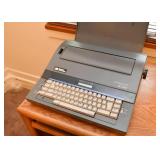 Smith Corona Electric Memory Typewriter