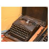 Remington "Remette" Manual Typewriter