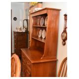 Vintage Country Style Sideboard with Hutch