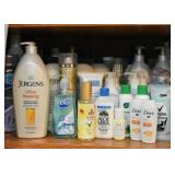 Make-Up, Cosmetics, Toiletries