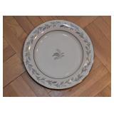Noritake China Set (Glendon Pattern) Noritake China Set (Glendon Pattern)