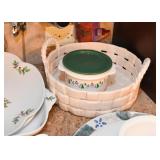Christmas Dishes & Serving Pieces Christmas Dishes & Serving Pieces
