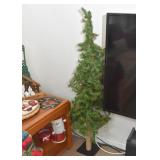 Christmas Decor & Ornaments Christmas Decor & Ornaments