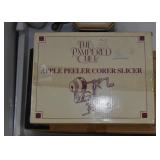 The Pampered Chef Apple Peeler Corer Slicer